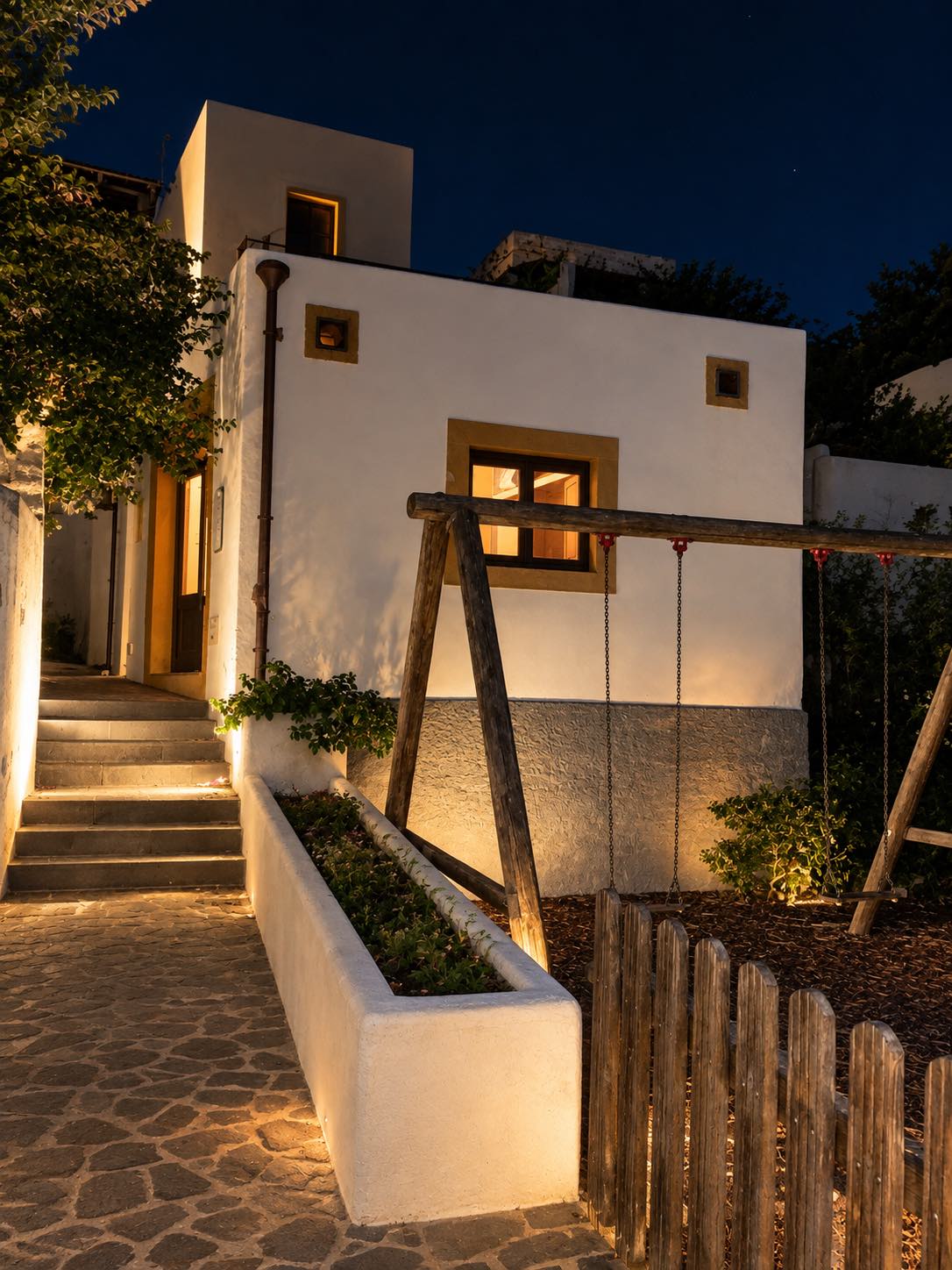 L'esterno della sede dello Studio Legale Bongiovanni a Santa Marina Salina, Isole Eolie