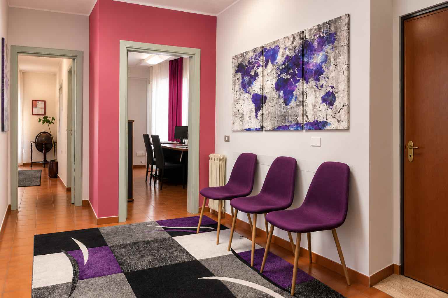 Ingresso e sala d'attesa dello Studio Legale Bongiovanni a Barcellona Pozzo di Gotto